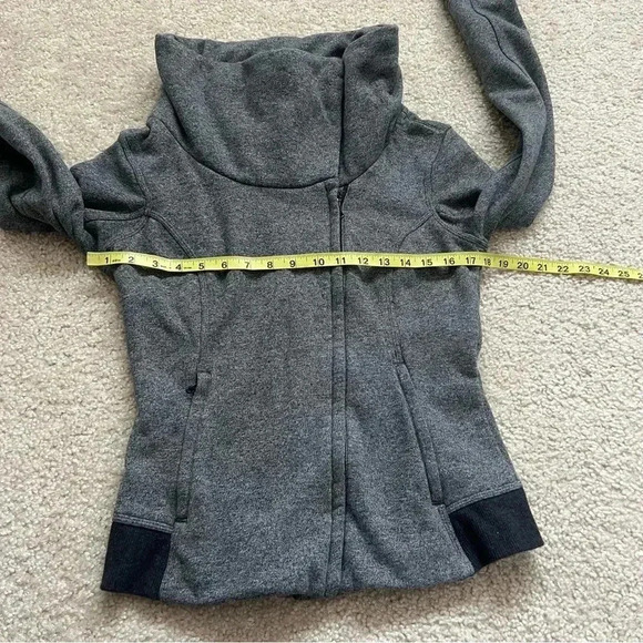 Lululemon Karmacollected Jacket Sweater Heathered Speckled Gray Black 6 W4F16S - Picture 10 of 16